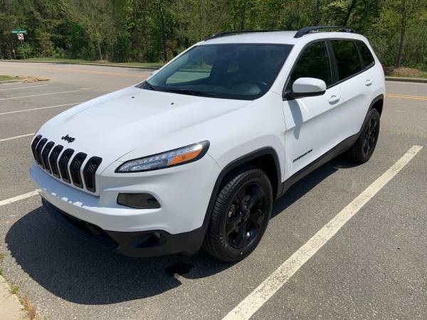 2018 Jeep Cherokee 4X4 42 mi, Like new! Make an offer! - cars & for sale in Matthews, SC – photo 2