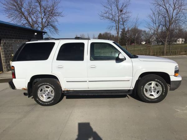 White Chevy Tahoe 1500 4X4 - cars & trucks - by dealer - vehicle... for sale in Dallas Center, IA – photo 16