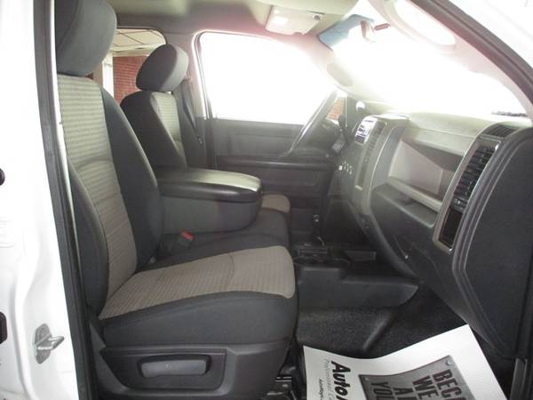 2012 RAM 2500 4x4 Crew Cab ST 5.7 Hemi V8 - cars & trucks - by... for sale in Lawrenceburg, AL – photo 10