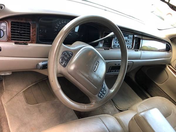 1999 Lincoln Town Car 4.6 -V8 for sale in Winder, GA – photo 23
