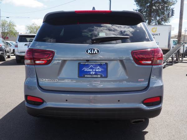 2019 Kia Sorento LX - - by dealer - vehicle automotive for sale in Bend, OR – photo 5