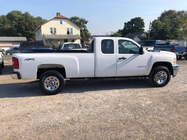 2013 Chevrolet Chevy Silverado 3500HD Work Truck 4x4 4dr Extended Cab for sale in Lancaster, OH – photo 4