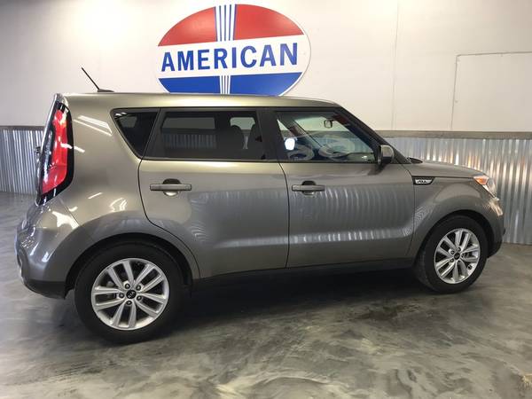 2018 KIA SOUL + EDT!! CLEAN CARFAX!! ONLY 18,330 MILES!! 30+ MPG!!!! for sale in Norman, KS – photo 6