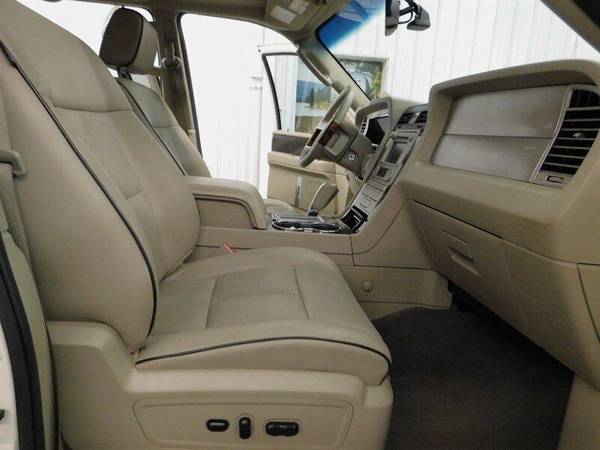 2007 Lincoln Navigator Ultimate Sport Utility 4X4/3RD ROW/Navi for sale in Gladstone, OR – photo 14