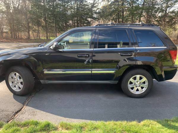 2009 Jeep Grand Cherokee - cars & trucks - by owner - vehicle... for sale in Wallingford, CT – photo 3