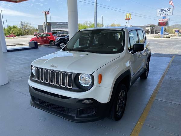 2016 Jeep Renegade Sport 4WD - - by dealer - vehicle for sale in Forsyth, AR – photo 3
