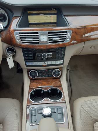 2012 MERCEDES-BENZ CLS 550 - - by dealer - vehicle for sale in Hallandale, FL – photo 6