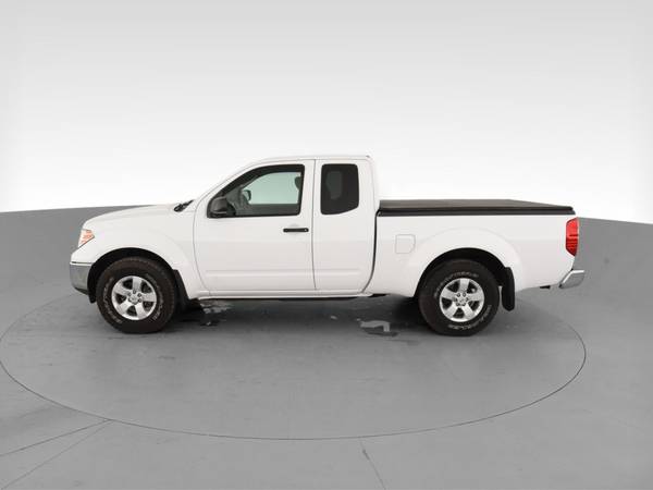 2011 Nissan Frontier King Cab SV Pickup 2D 6 ft pickup White -... for sale in Providence, RI – photo 5