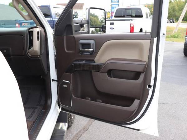 2015 GMC Sierra 3500HD available WiFi DENALI CREW CAB 6.6L DURAMAX... for sale in Plaistow, NY – photo 22