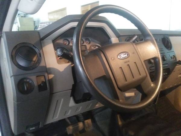 Cab and Chassis, Only 36K Miles, Ford F-350SD, Like New, Been in for sale in Midlothian, IL – photo 13
