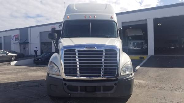 2013 FREIGHTLINER CASCADIA-AUTOMATIC - cars & trucks - by dealer -... for sale in Miami, FL – photo 10