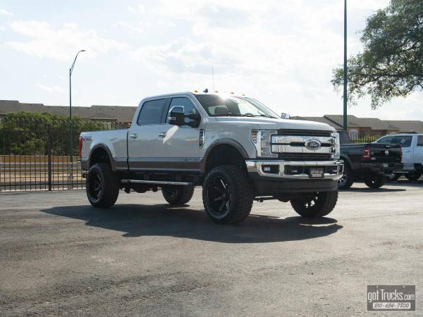 2019 Ford Super Duty F350 King Ranch - - by dealer for sale in San Antonio, TX – photo 8
