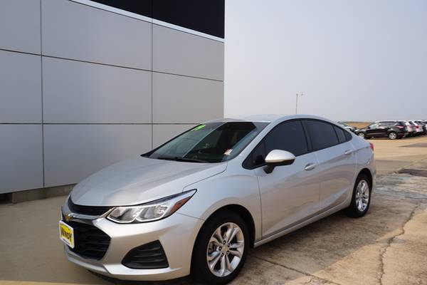 ECONOMY AND COMFORT AT AN AFFORDABLE PRICE! 2019 Chevrolet Cruze for sale in Alva, OK – photo 4