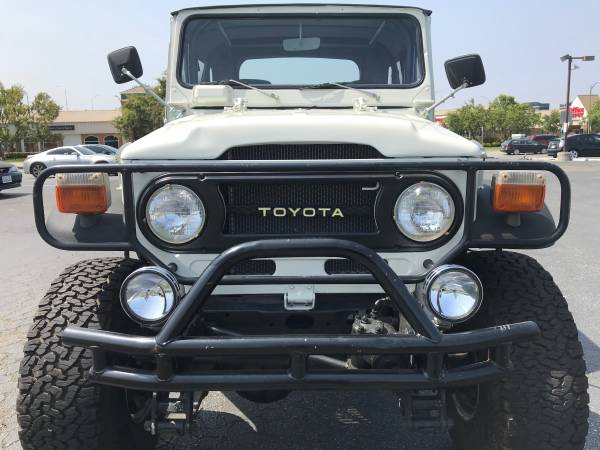 1975 TOYOTA FJ40 / RECENTLY RESTORED / CLEAN TITLE / 4-SPEED MANUAL / for sale in San Mateo, CA – photo 16