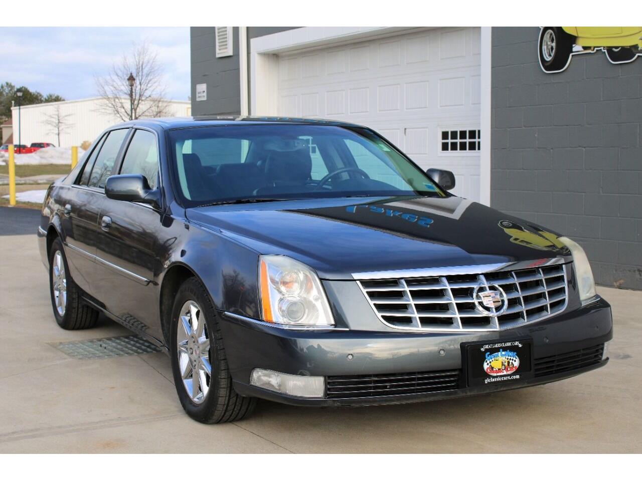 2010 Cadillac DTS for sale in Hilton, NY – photo 12