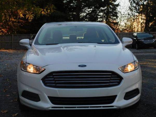 2013 Ford Fusion SE Sedan 4D - cars & trucks - by dealer - vehicle... for sale in Alexandria, District Of Columbia – photo 2