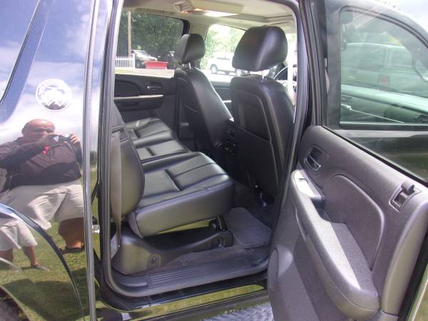 2013 Chevrolet Avalanche Crew Cab 4WD Black Diamond for sale in Zimmerman, MN – photo 8