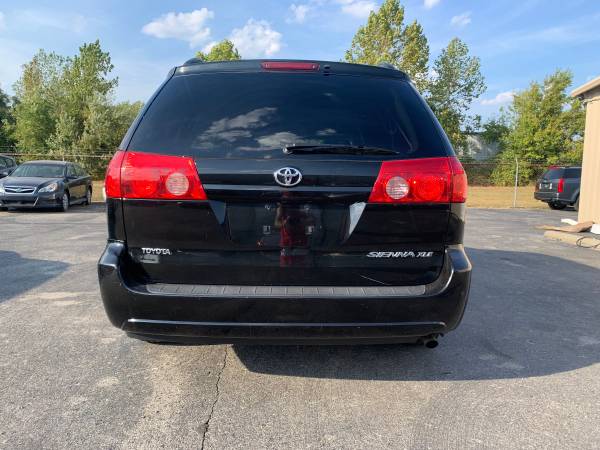 2010 Toyota Sienna XLE Entertainment 1-Owner Captain Chairs All Power for sale in Jeffersonville, KY – photo 7