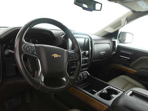 2015 Chevy Chevrolet Silverado 1500 Crew Cab Z71 LTZ Pickup 4D 5 3/4 for sale in Orlando, FL – photo 2
