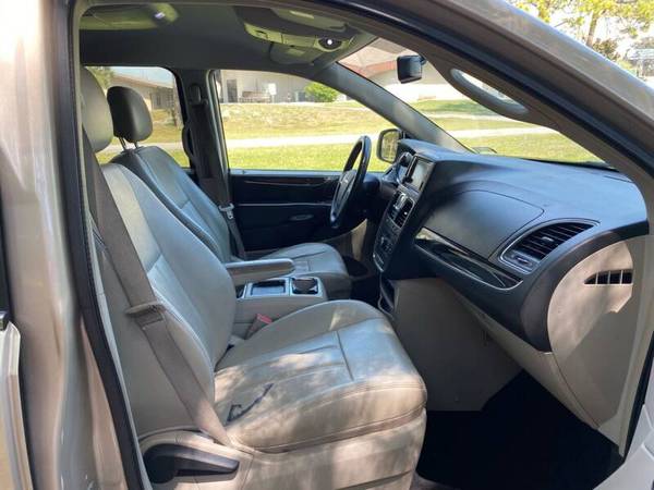 2013 Chrysler Town n Country - - by dealer - vehicle for sale in PORT RICHEY, FL – photo 10
