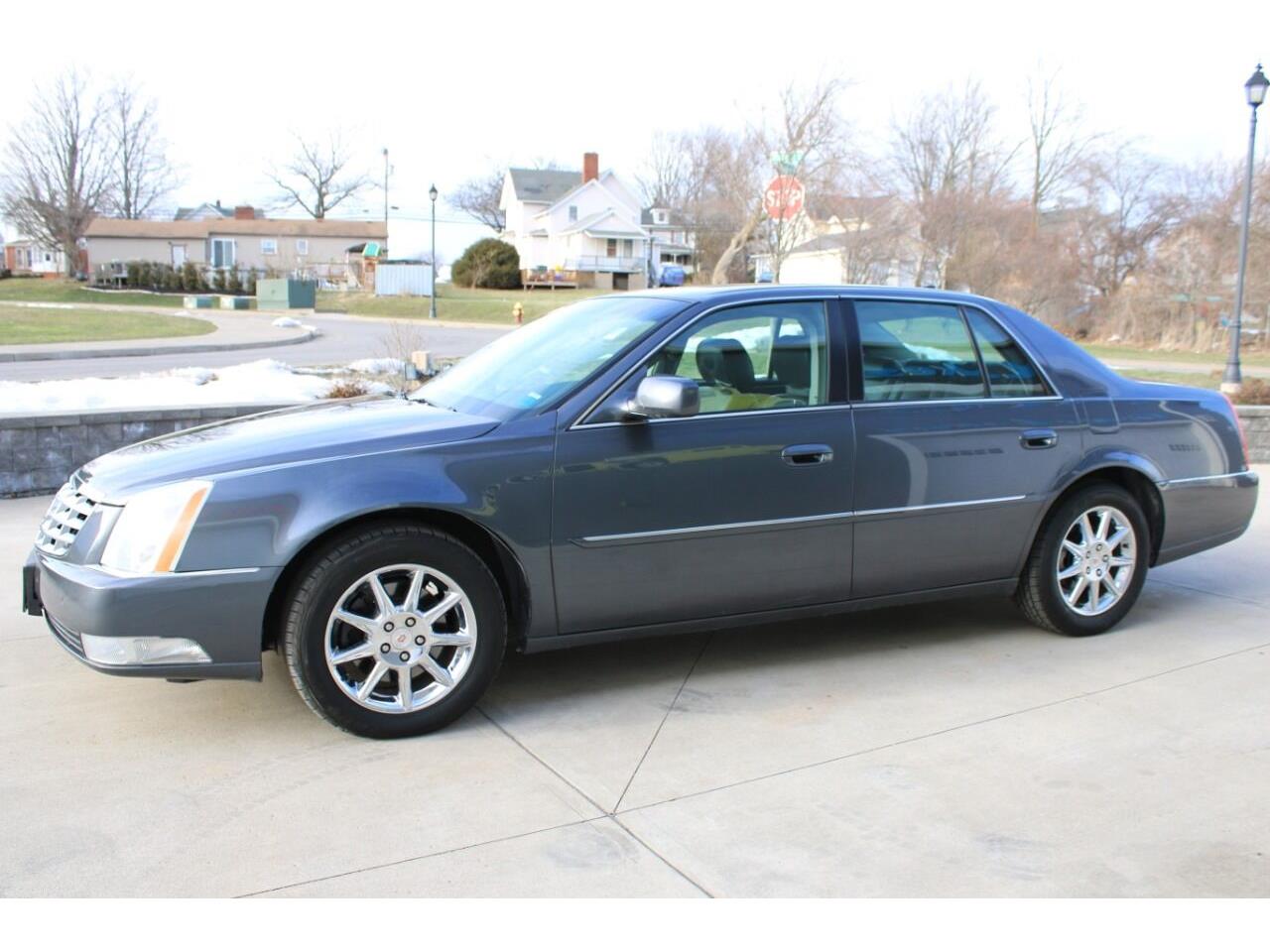2010 Cadillac DTS for sale in Hilton, NY – photo 7