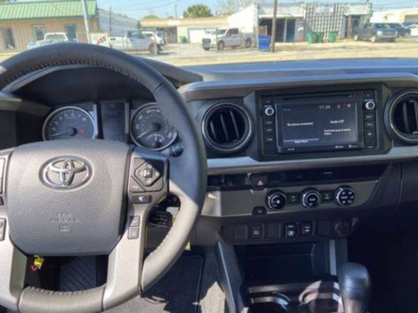 ►►►2018 Toyota Tacoma Double Cab - cars & trucks - by dealer -... for sale in Metairie, FL – photo 17