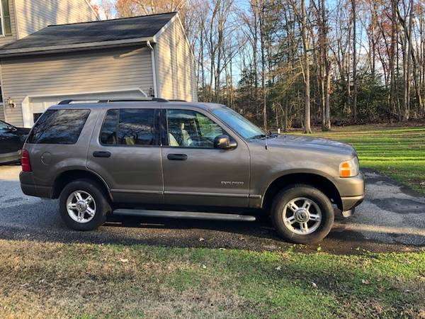 2004 Ford Explorer 184k miles - cars & trucks - by owner - vehicle... for sale in SEVERNA PARK, MD – photo 9