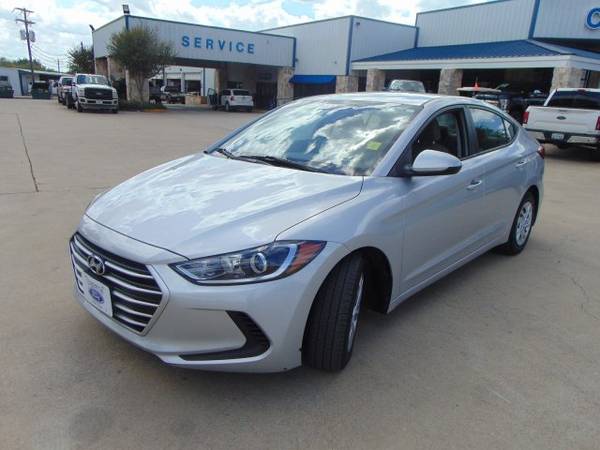 2017 Hyundai Elantra Se (Mileage: 36,842) for sale in Devine, TX – photo 3