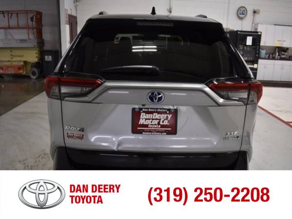 2020 Toyota RAV4 Hybrid XSE Silver Sky Metallic w/Midnight Black for sale in Cedar Falls, IA – photo 19