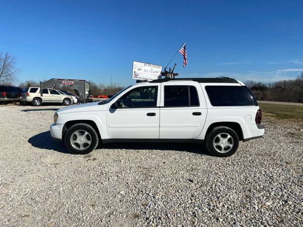 2006 Chevrolet TrailBlazer EXT RWD - - by dealer for sale in New Bloomfield, MO – photo 2
