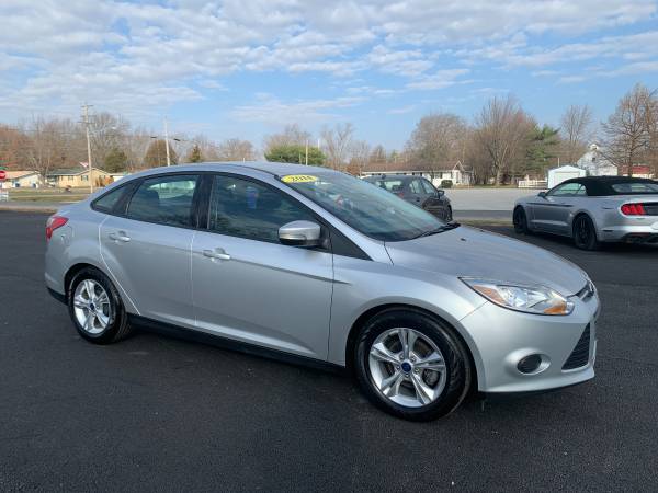 2014 Ford Focus SE (174905) - cars & trucks - by dealer - vehicle... for sale in Newton, IL – photo 4