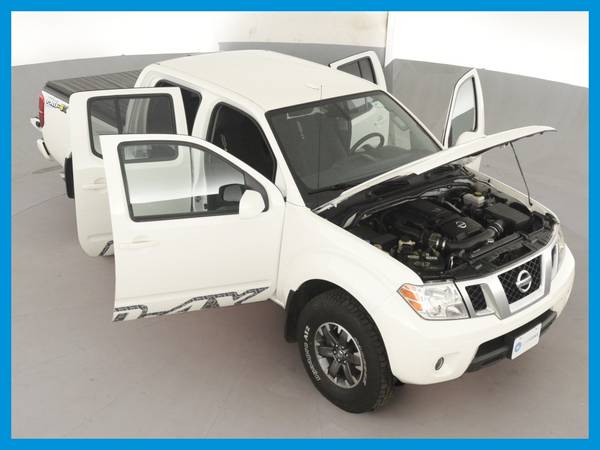 2016 Nissan Frontier Crew Cab PRO-4X Pickup 4D 5 ft pickup White for sale in Columbia, SC – photo 21
