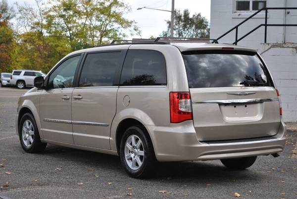 2012 CHRYSLER TOWN & COUNTRY TOURING REAR ENTERTAINMENT STOW N GO... for sale in Flushing, MI – photo 3