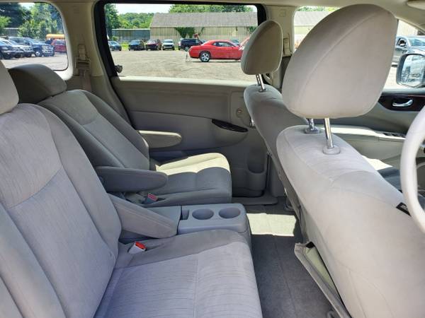 2011 Nissan Quest SV - cars & trucks - by dealer - vehicle... for sale in Darington, PA – photo 14