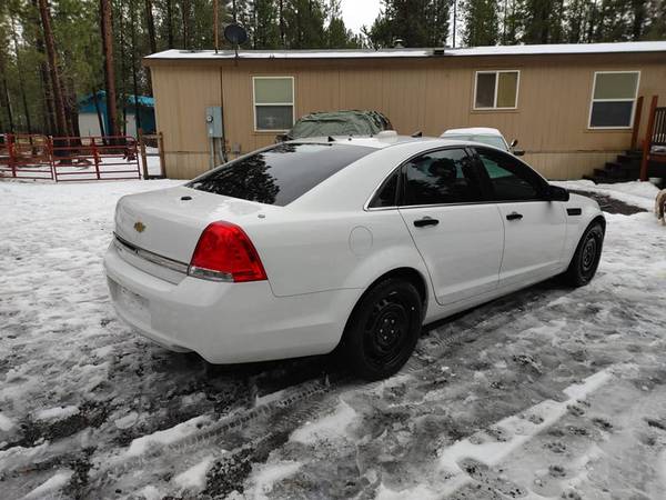 2013 Chevrolet Caprice 6.0L V8 - cars & trucks - by dealer - vehicle... for sale in Crescent, OR – photo 2
