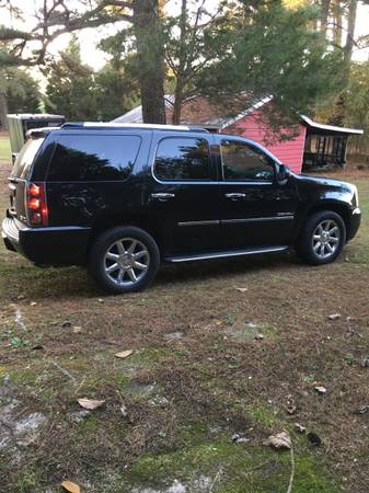 2010 Yukon Denali - cars & trucks - by owner - vehicle automotive sale for sale in Rolesville, NC – photo 3