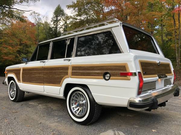 1988 *Jeep* *Grand Wagoneer* *Woody Wagon* White - cars & trucks -... for sale in Johnstown , PA – photo 8