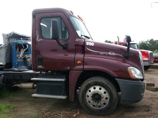 2012 Freightliner Cascadia 125 T/A Day Cab RTR# 9073196-01 for sale in ST Cloud, MN – photo 5