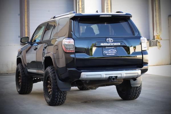 2014 TOYOTA 4RUNNER 4X4 TRAIL LIFTED/FUEL WHEELS/MT TIRES - cars & for sale in Portland, OR – photo 5