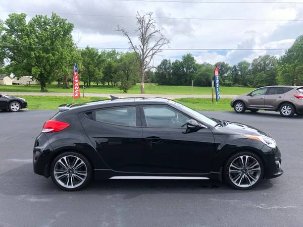 2016 Hyundai Veloster 3dr Cpe Man Turbo w/Orange Accent - cars & for sale in Pinckneyville, IL – photo 2
