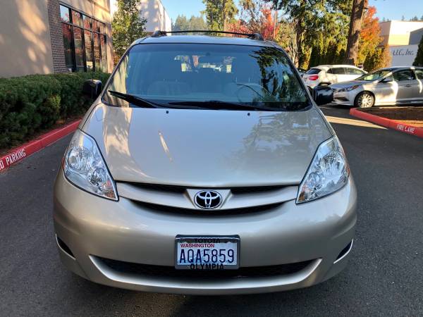 2007 TOYOTA Sienna LE, 1 Owner, excellent condition, Runs Great! -... for sale in Lake Oswego, OR – photo 2