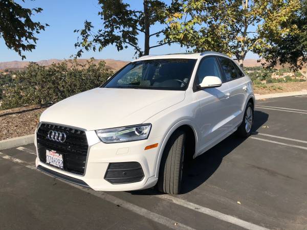 2017 Audi Q3 Premium 2.0T *Gently Driven* for sale in Moorpark, CA – photo 3
