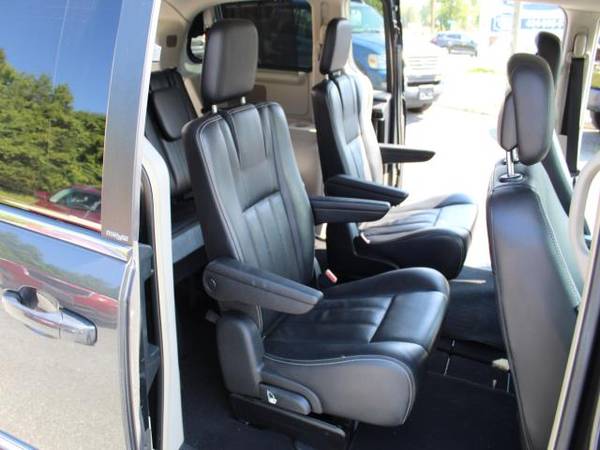 2011 Chrysler Town Country Touring-L - cars & trucks - by dealer -... for sale in Charlottesville, VA – photo 19