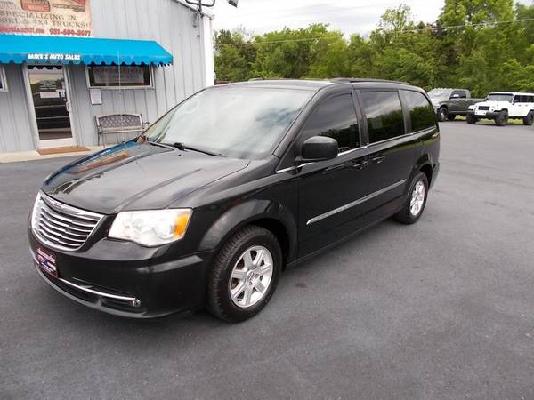 2011 Chrysler Town Country Touring - - by for sale in Shelbyville, TN – photo 7
