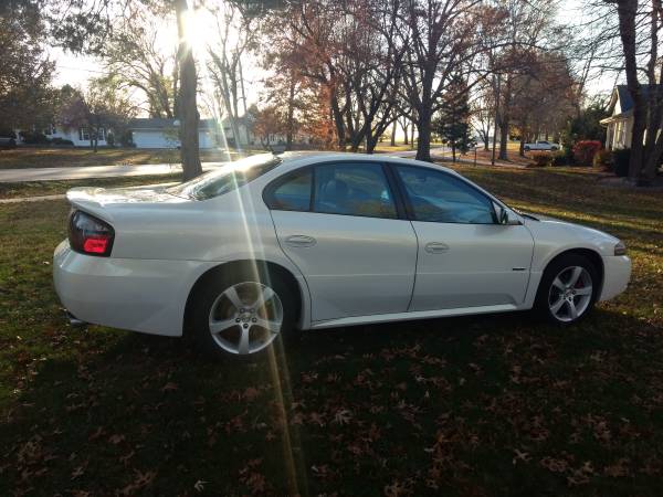 Classic GXP Pontiac Bonneville V8 - cars & trucks - by owner -... for sale in Springfield, MO – photo 2