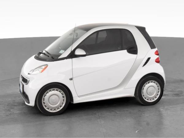 2015 smart fortwo Passion Hatchback Coupe 2D coupe White - FINANCE -... for sale in San Bruno, CA – photo 4
