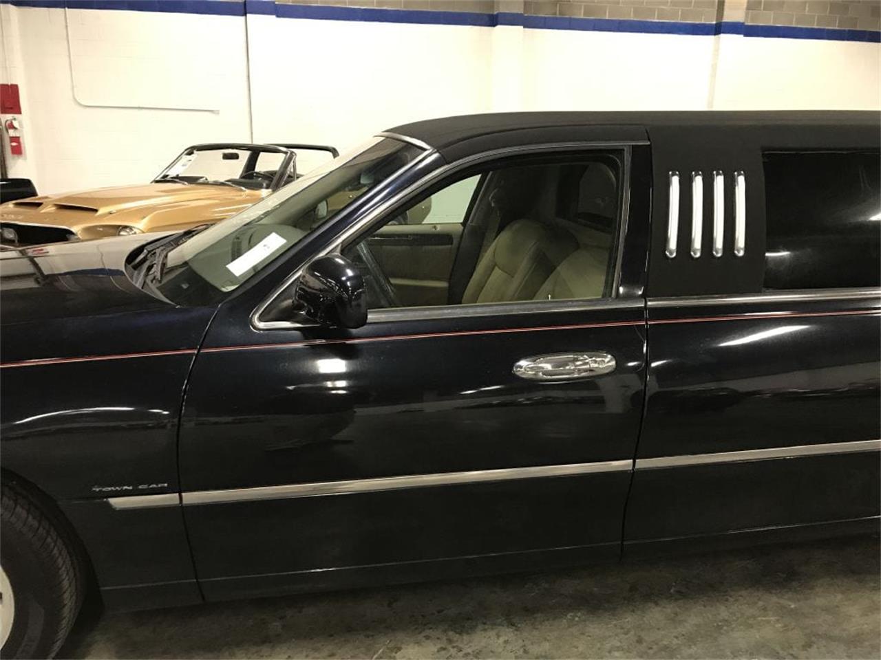 1998 Lincoln Town Car for sale in Jackson, MS – photo 9