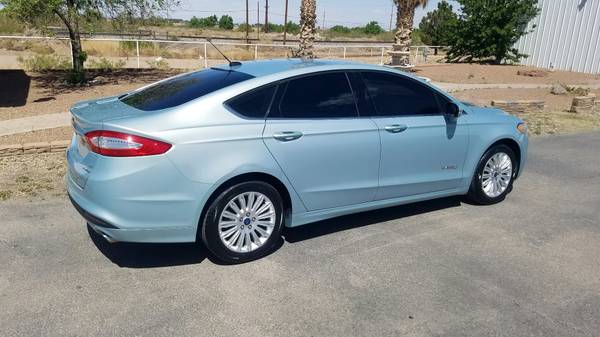 Great fuel economy! 2014 Ford Fusion SE Hybrid! - - by for sale in Alamogordo, NM – photo 13