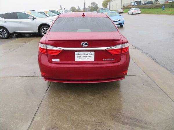 2013 Lexus ES 300H Hybrid... 93,000 Miles... $14,900 **Call Us Today... for sale in Waterloo, IA – photo 4