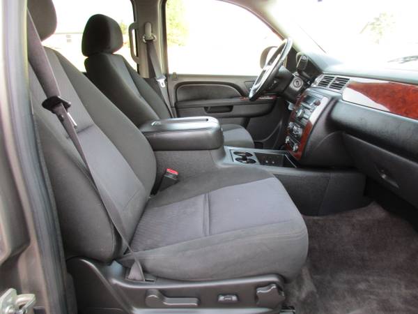 2011 CHEVROLET SUBURBAN TEXAS EDITION! 5.3L V8! THIRD ROW SEAT! for sale in El Paso, TX – photo 12